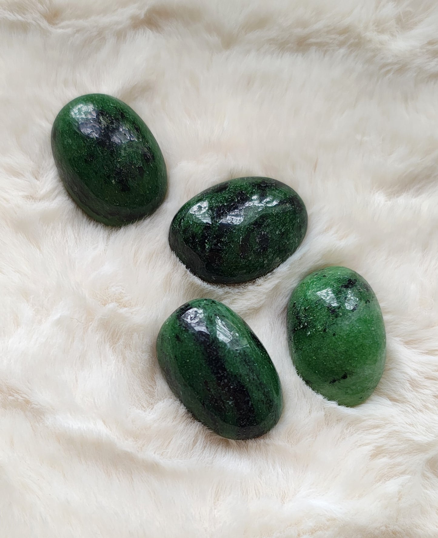 Zoïsite - Pierre Roulée