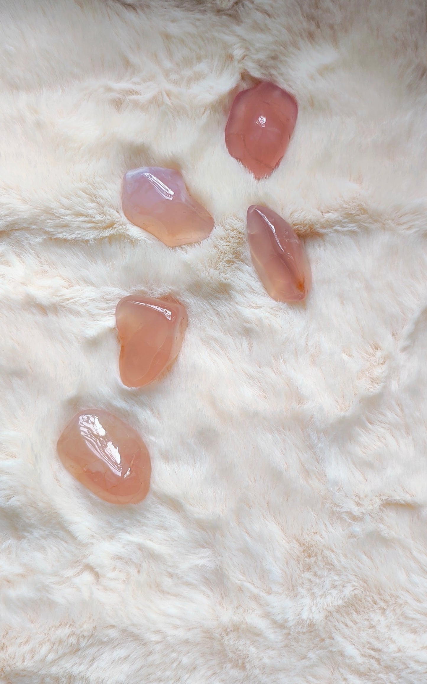 Calcédoine Rose - Pierre roulée