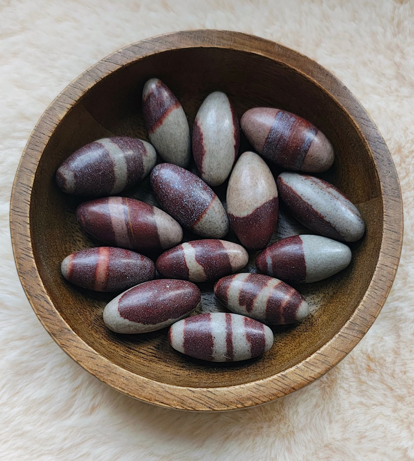 Shiva Lingam - Pierre roulée