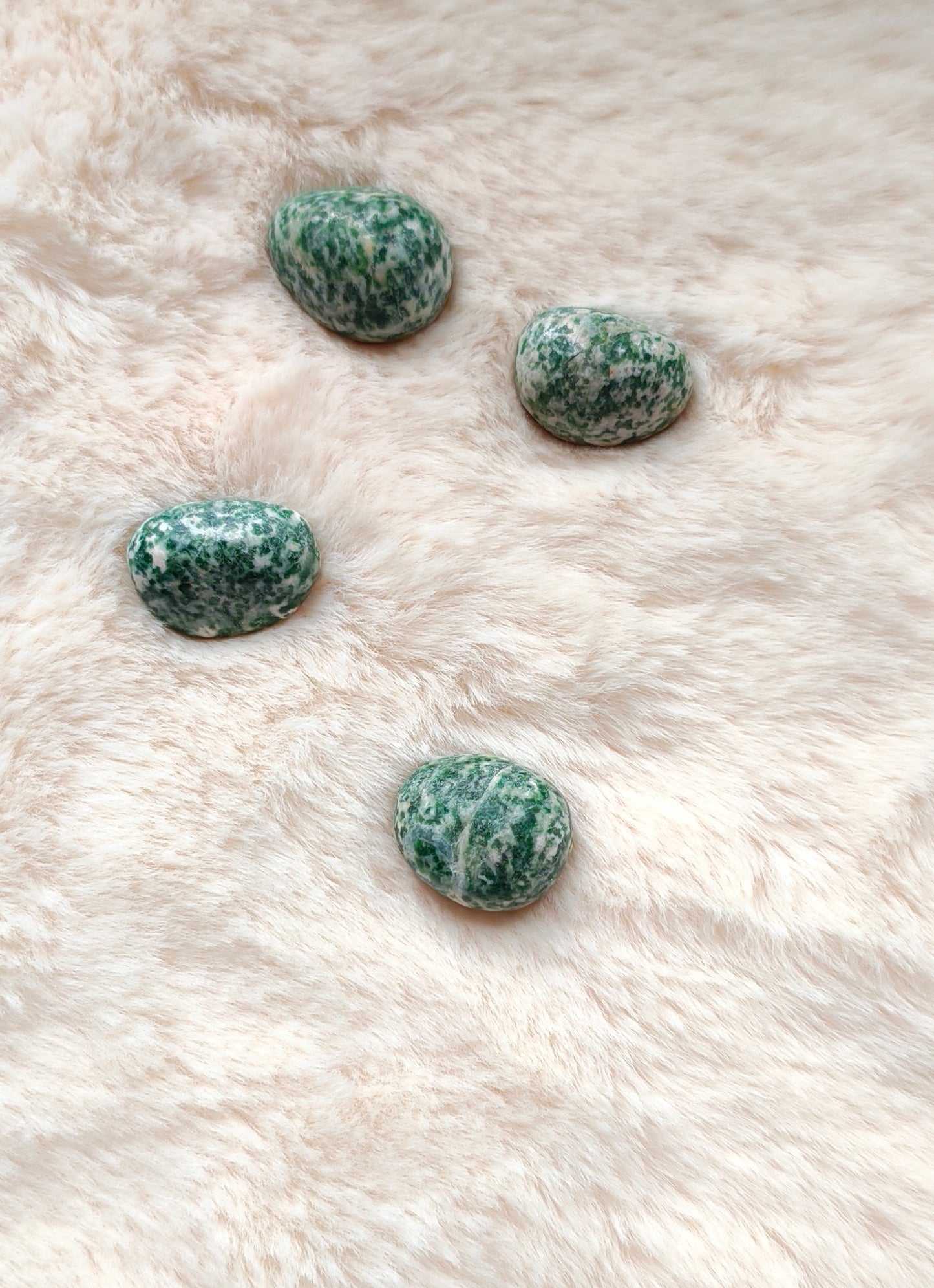 Jade de Qinghai - Pierre Roulée