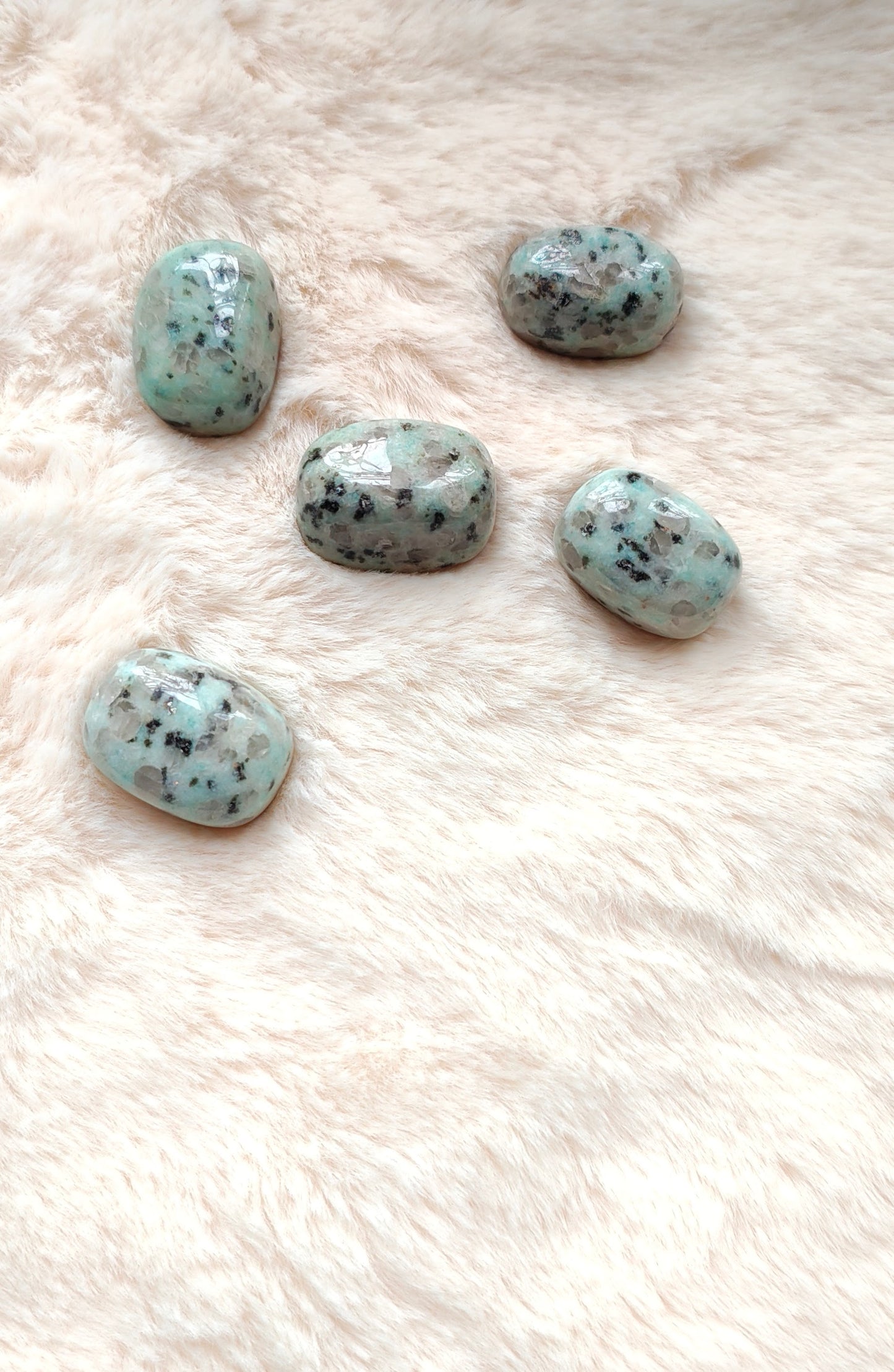 Jaspe Kiwi - Pierre Roulée