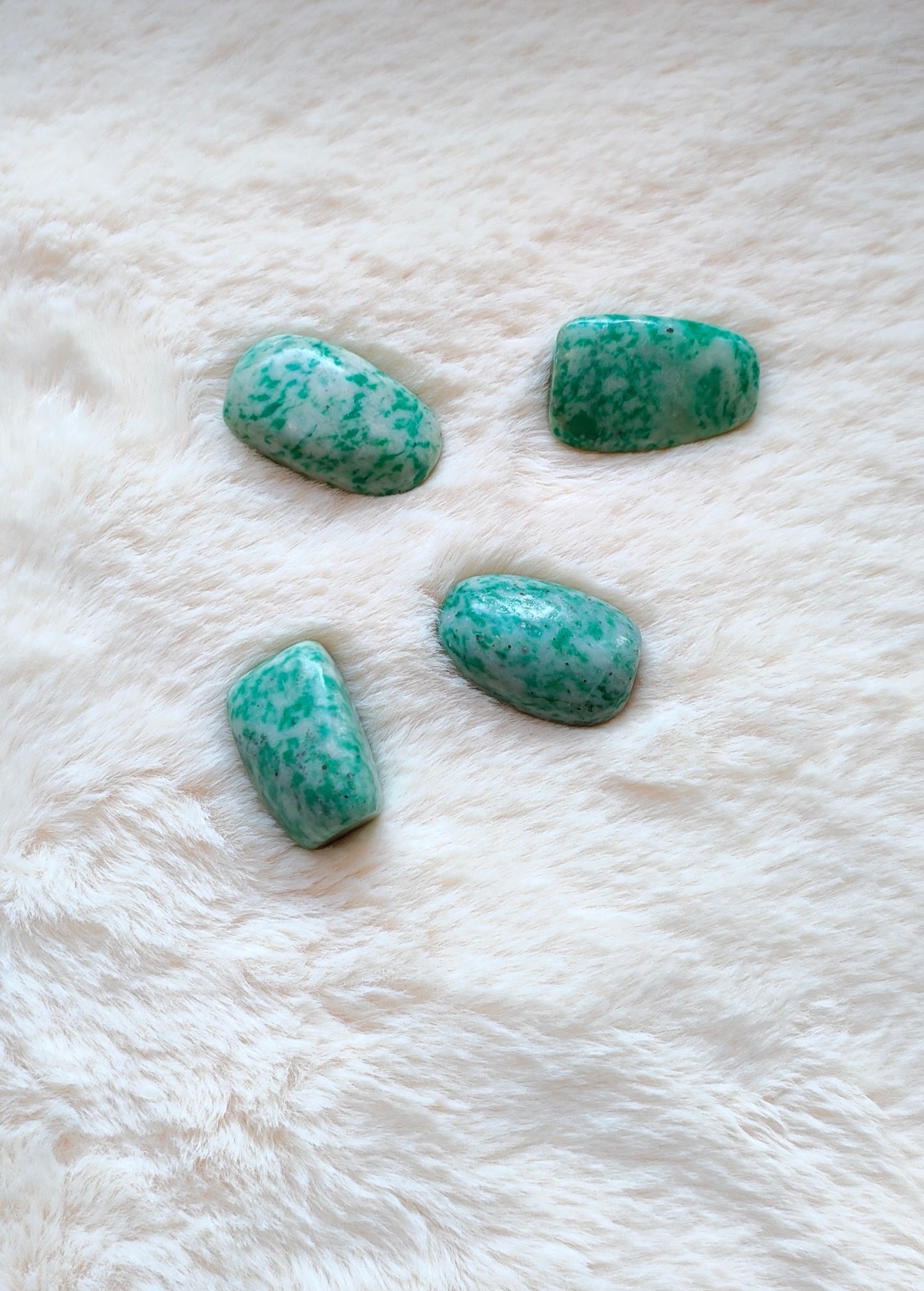 Antigorite - Pierre Roulée