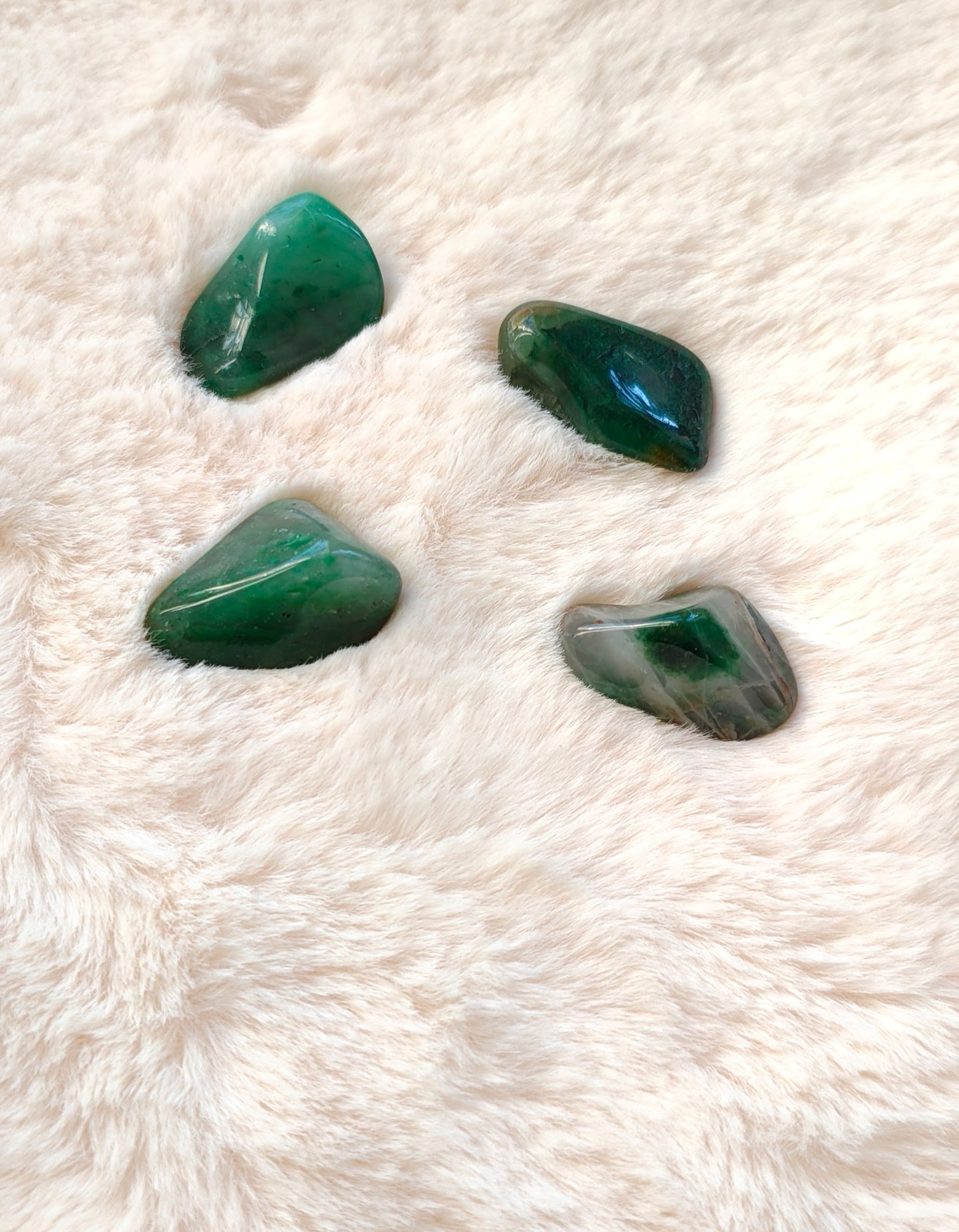 Calcédoine Verte - Pierre roulée