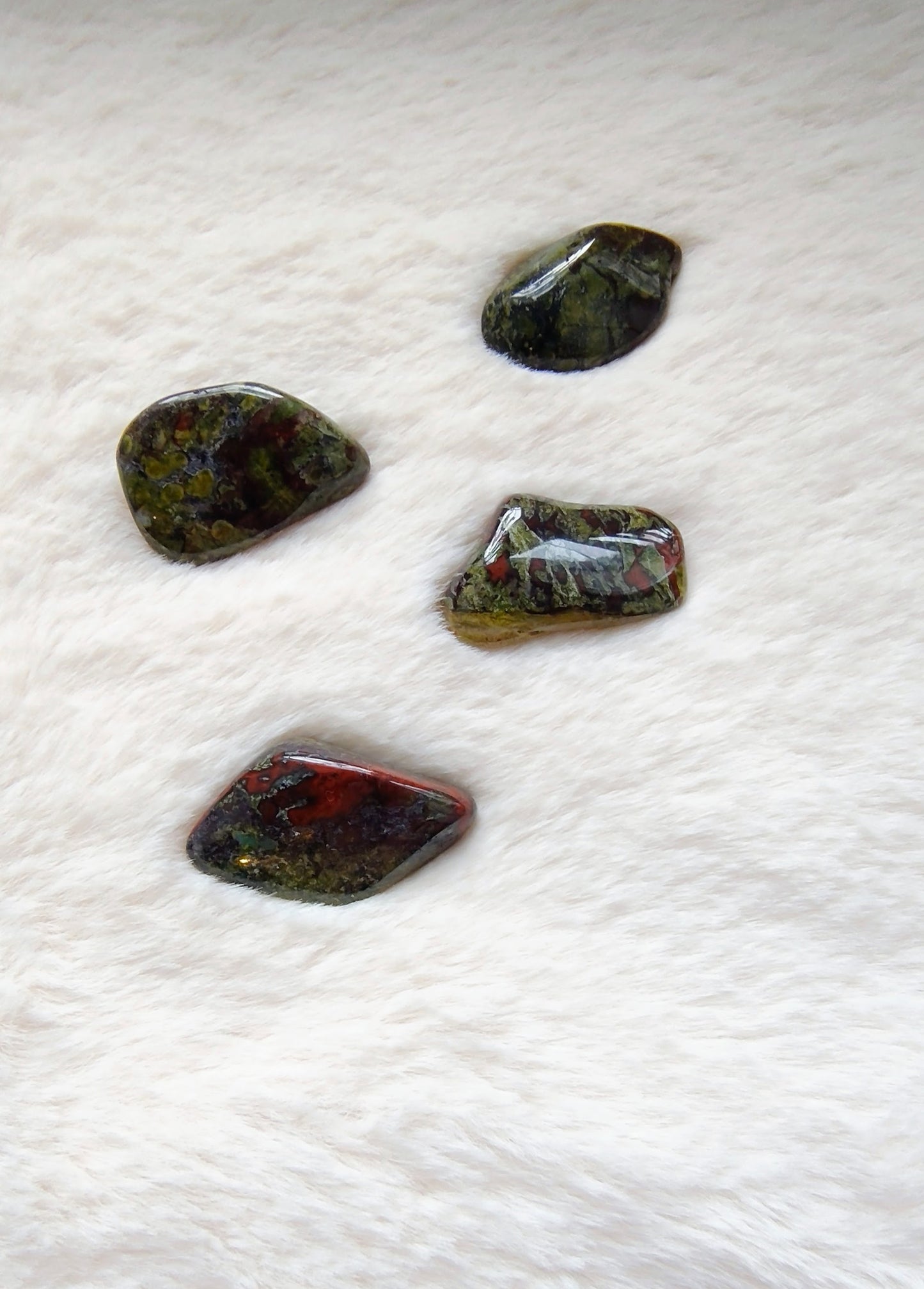 Jaspe Sang de Dragon - Pierre Roulée