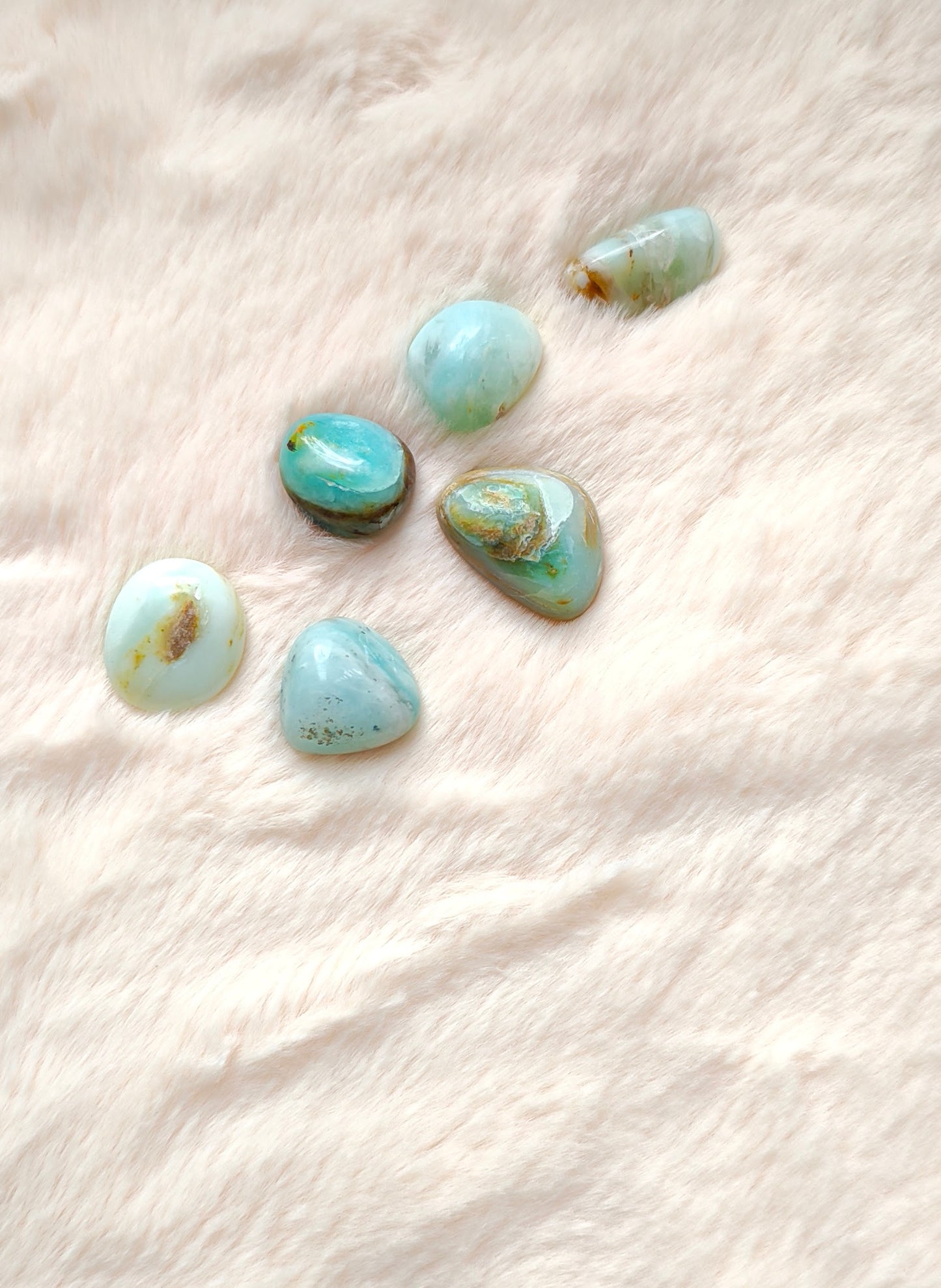 Opale Bleue - Pierre Roulée