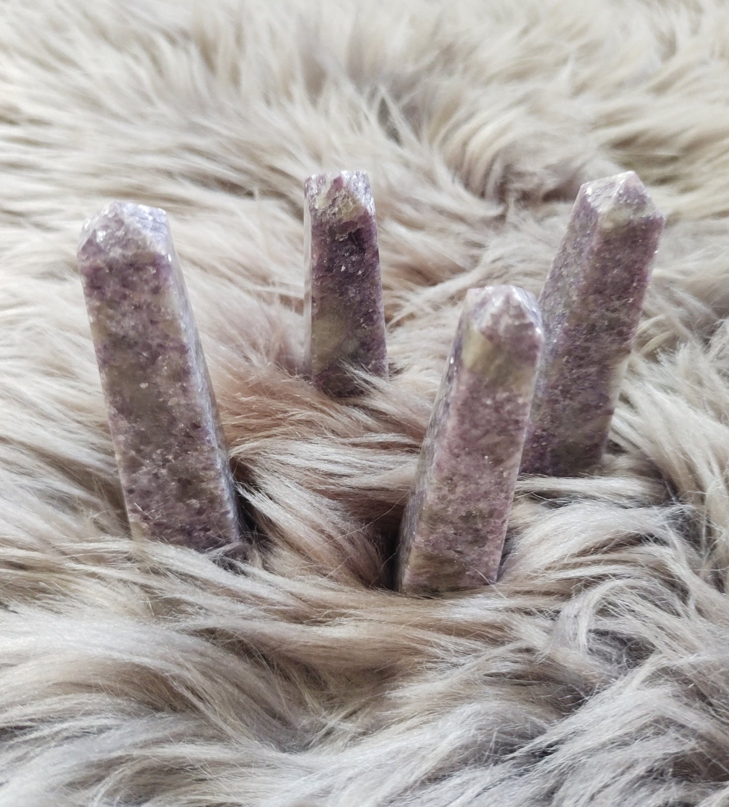 Lépidolite - Obélisque - Lithothérapie - Pierres Naturelles