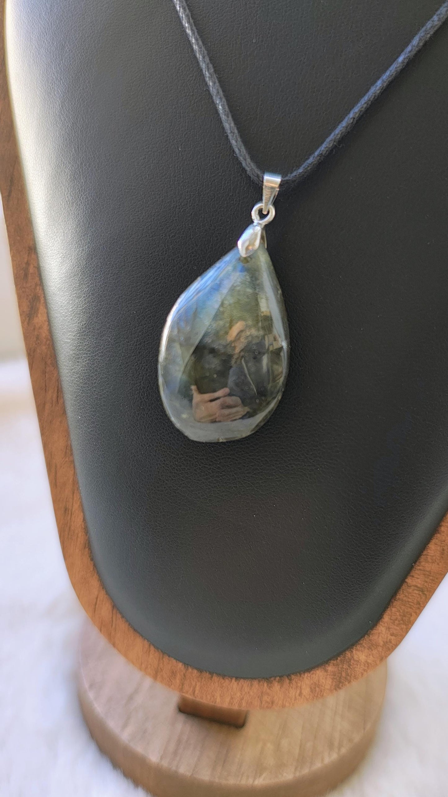 Labradorite - Pendentif - Lithothérapie - Pierres Naturelles - Protection - Clarté - Perspectives - Intuition - Empathie - Bienveillance - G