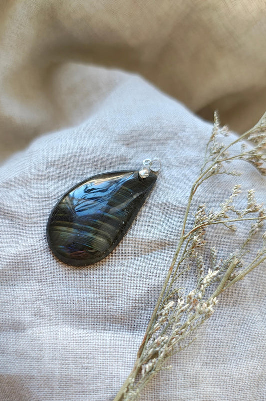 Labradorite - Pendentif - Lithothérapie - Pierres Naturelles - Protection - Clarté - Perspectives - Intuition - Empathie - Bienveillance - C