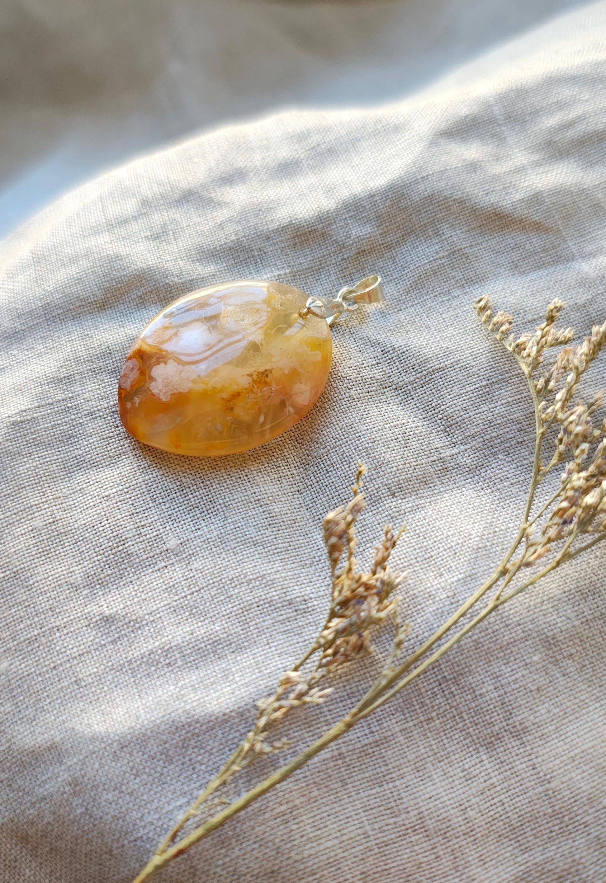 Agate Fleur de Cerisier - Pendentif - Lithothérapie - Pierres Naturelles - Epanouissement - Renaissance - Sérénité - Lâcher-Prise - Modèle D