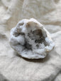 Géode de Quartz - Pierre Brute - Lithothérapie - Pierres Naturelles - Acceptation - Lumière - Harmonie - Relation - Ouverture - 135 grammes